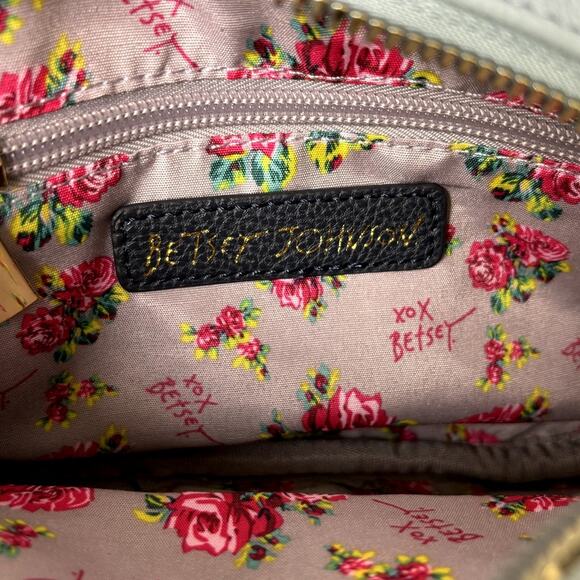 Betsey Johnson Navy Light Blue Leather Designer Crossbody Handbag Purse NWOT - Picture 6 of 8